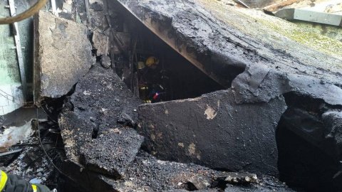 Consequences of the explosion in the bank in Chernihiv. Photo: State Emergency Service of the Chernihiv Region