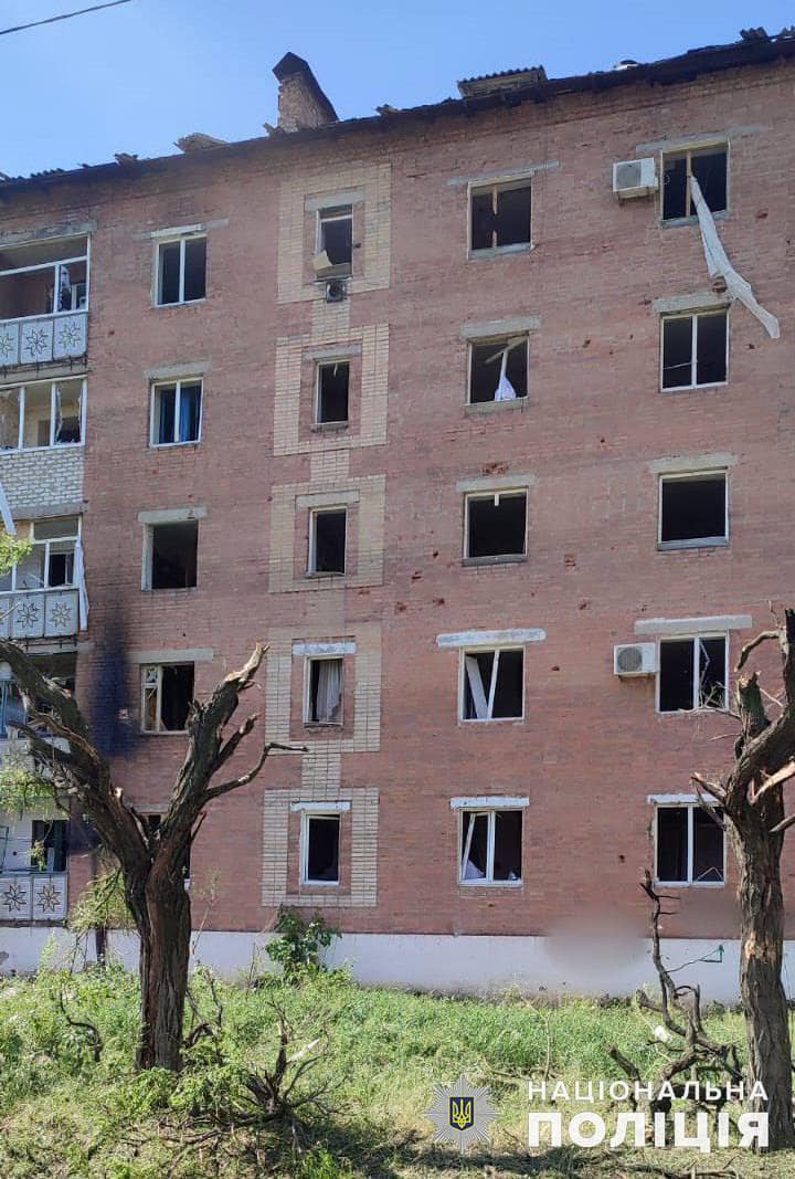 Наслідки російських обстрілів. Фото: МВС