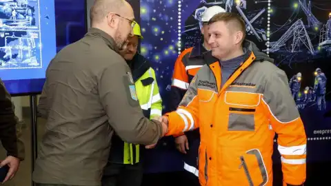Нарушает решение Ставки и СНБО. Шкиль объяснил, как Шмыгаль дискредитирует Зеленского, блокируя выделение средств на энергообъекты