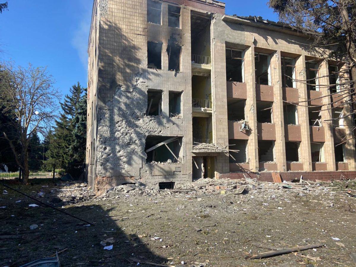 Наслідки обстрілу РФ. Фото: telegram/Олег Синєгубов