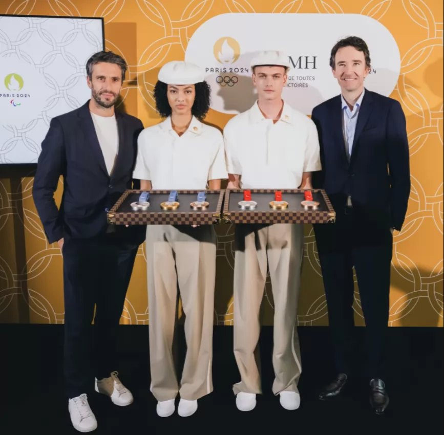 Louis Vuitton розробив таці для медалей на Олімпіаді. Фото: LVMH