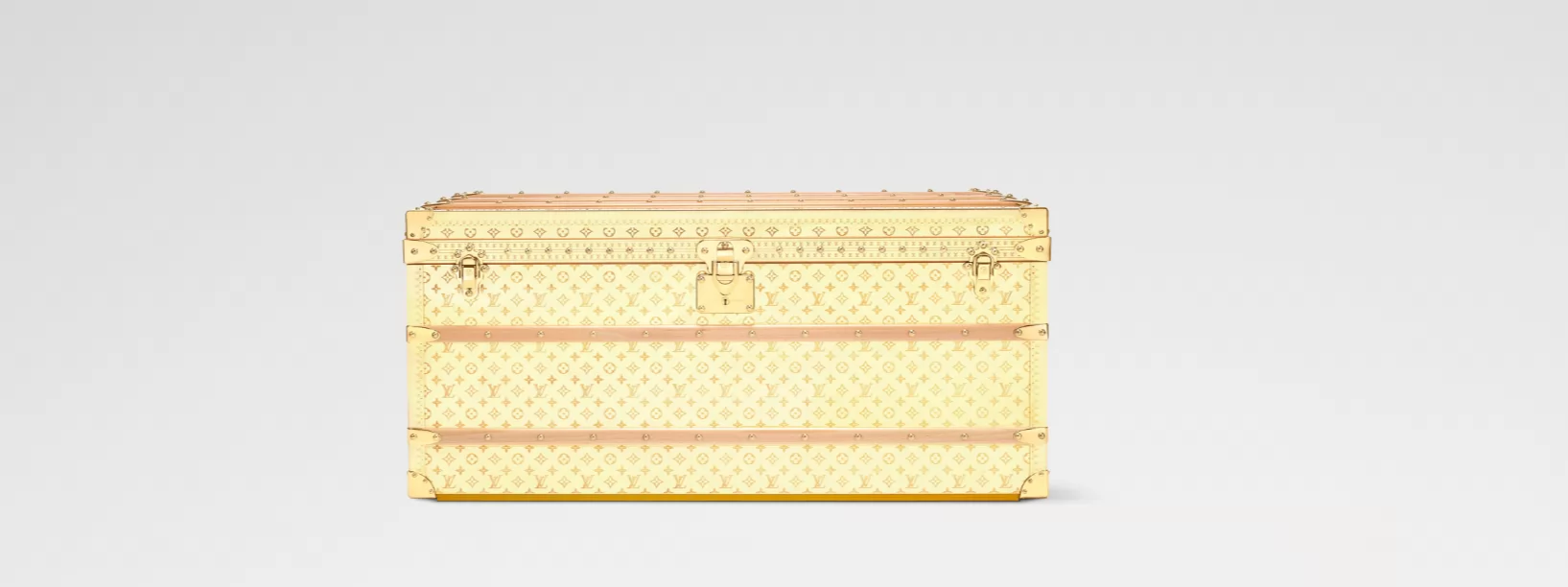 Скриня Courrier Lozine 110 LV Brass. Фото: Louis Vuitton