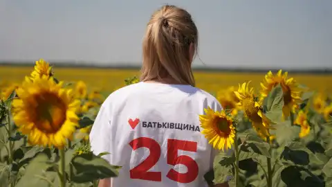 "Батькивщина" в свое 25-летие отправила на фронт 25 грузов гуманитарной и военной помощи