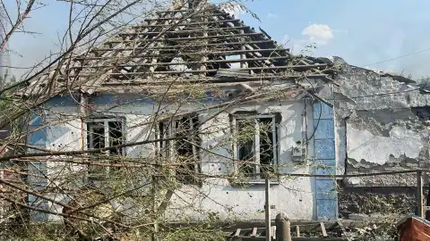 Последствия обстрелов в Донецкой области. Фото: Нацполиция