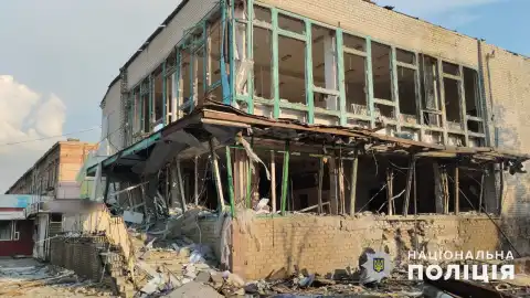 Последствия обстрелов в Донецкой области. Фото: Нацполиция