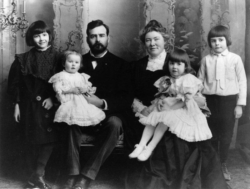 Сім'я Гемінґвея, 1905 рік. Фото: Вікіпедія