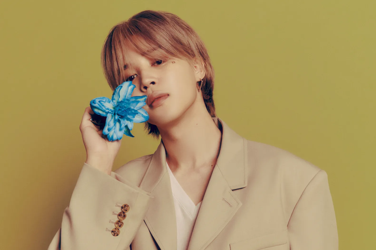 Jimin з BTS випустив другий сольний альбом MUSE та кліп Who