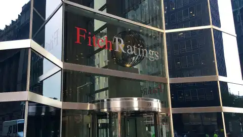 Fitch lowers Ukraine's rating from CC to C