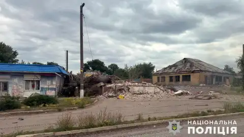 Последствия обстрелов в Донецкой области. Фото: Нацполиция