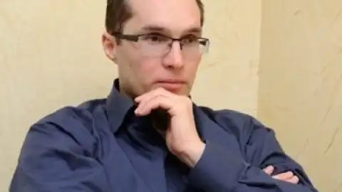 Юрий Бутусов