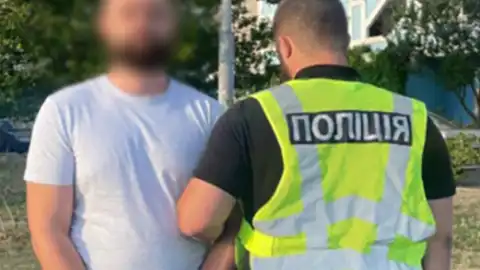 Полиция задержала мошенника. Фото: ацполиция