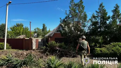 Последствия обстрелов в Донецкой области. Фото: Нацполиция