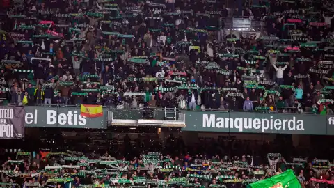 Болельщики ФК Бетис. Фото: x.com/RealBetis