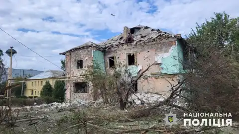 Последствия обстрелов в Донецкой области. Фото: Нацполиция