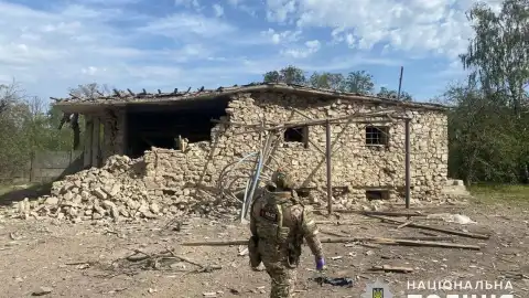 Последствия обстрелов в Донецкой области. Фото: Нацполиция