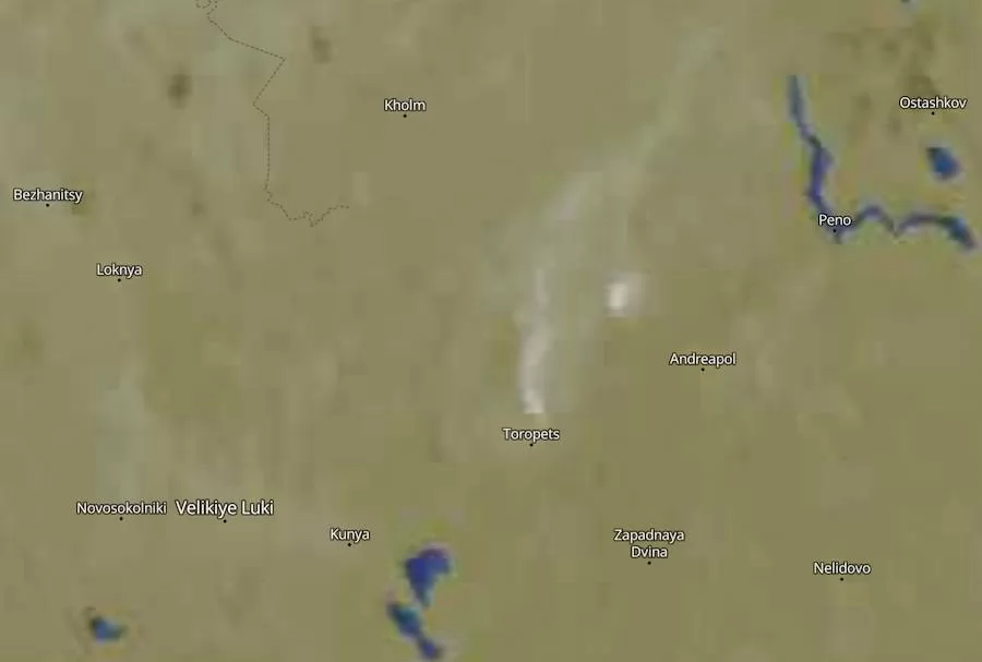 A plume of smoke over the arsenal in the Tver Oblast. Photo: screenshot of the Meteoblue map