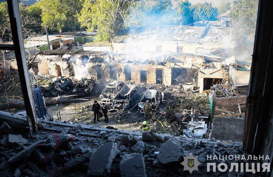 Consequences of the occupiers' airstrike on Zaporizhzhia. Photo: National Police