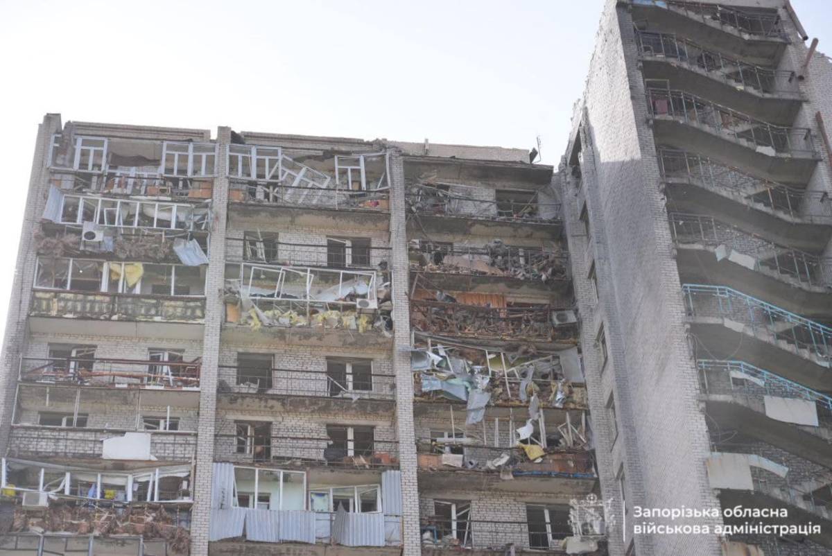 Damaged high-rise building. Photo: facebook/Ivan Fedorov