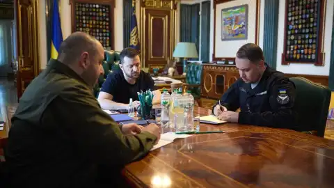 Рустем Умеров, Владимир Зеленский и Кирилл Буданов. Фото: ОП