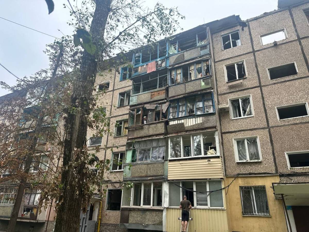 Наслідки атаки БпЛА по Кривому Рогу. Фото: Telegram/Сергій Лисак/Дніпропетровська ОДА (ОВА)