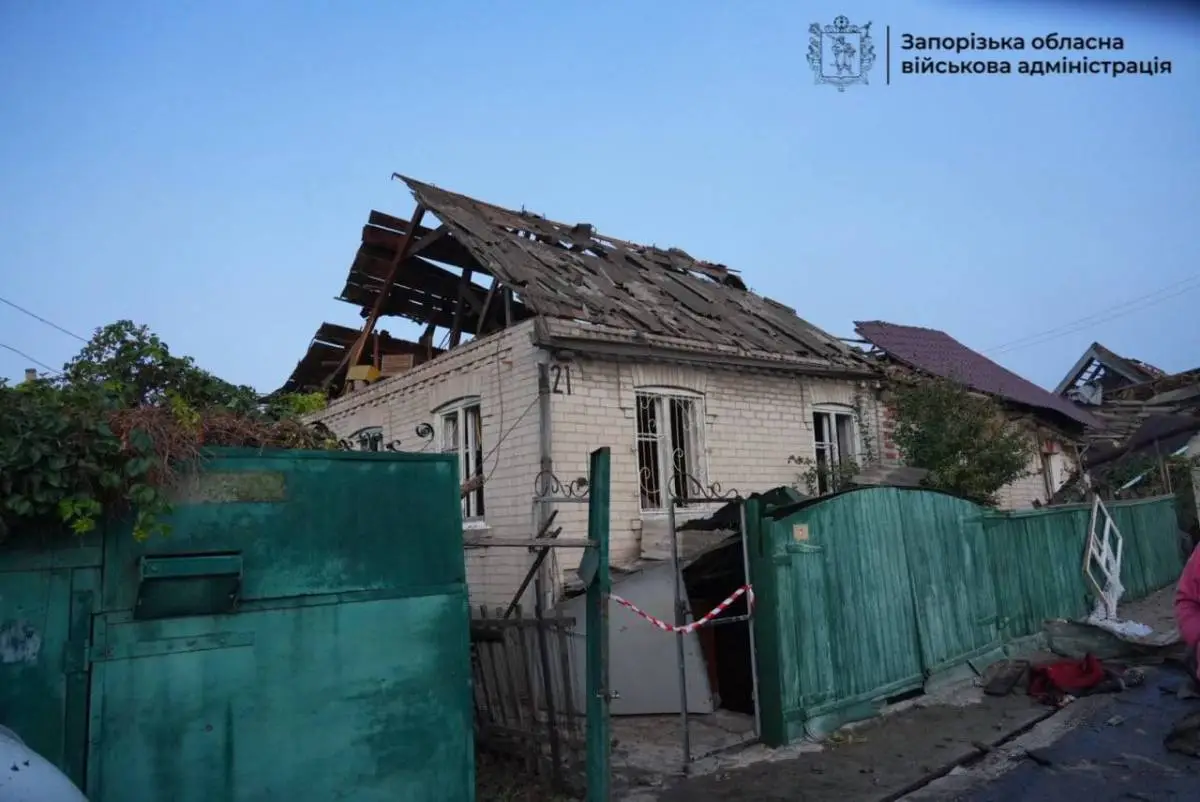 Наслідки атаки росіян по Запоріжжю. Фото: Telegram/Іван Федоров/Запорізька обл/Запоріжжя