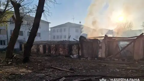 Последствия обстрелов в Донецкой области. Фото: Нацполиция