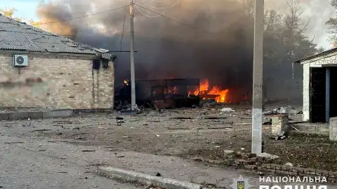 Последствия обстрелов в Донецкой области. Фото: Нацполиция