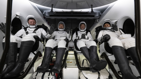 Астронавти. Фото: International Space Station
