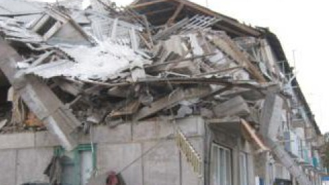 Причины взрыва устанавливаются.