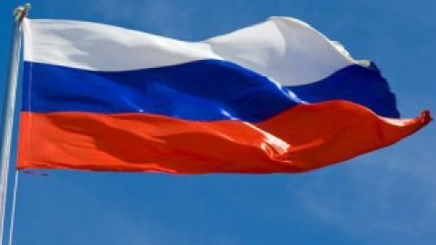 В Крыму курсанты пели гимн Украины во время поднятия флага России