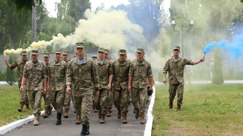 У КНУ відбувся достроковий випуск молодих офіцерів