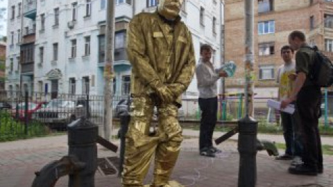 Члены "Братства" считают, что на самом деле Сталин выглядел именно так.