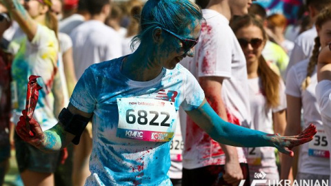 У центрі Києва пройшов кольоровий марафон Color Run