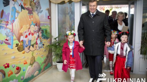Янукович принял участие в открытии детского сада