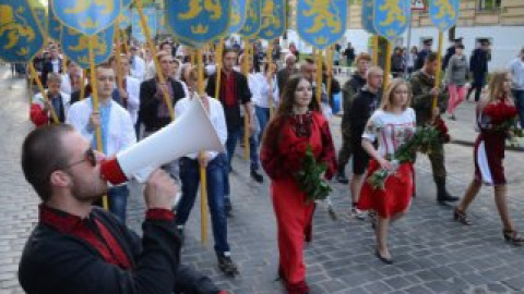 300 человек провели марш памяти дивизии "Галичина" во Львове