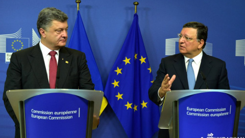 Порошенко обговорив з Баррозу і ван Ромпеєм перспективи введення подальших санкцій проти Росії