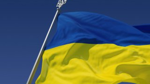 400 активистов развернули 100-метровый флаг Украины в Сумах