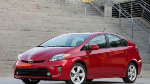 Toyota Prius V признана самым уродливым автомобилем грядущего года.