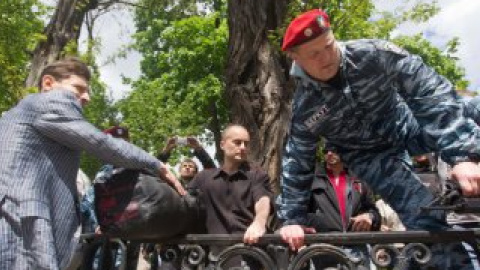 14 мая милиция задержала 6 участников акции за неповиновение.