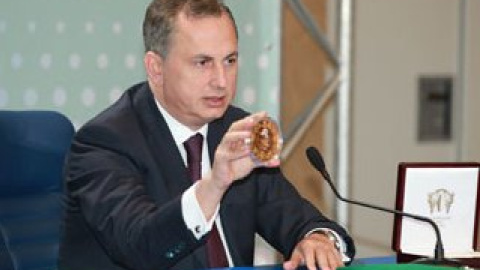 Колесников представил 11 памятных монет.