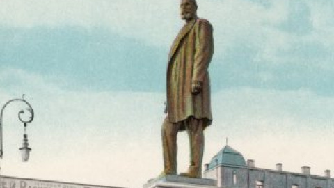 Памятник Столыпину в Киеве, который был снесен в 1917 году.