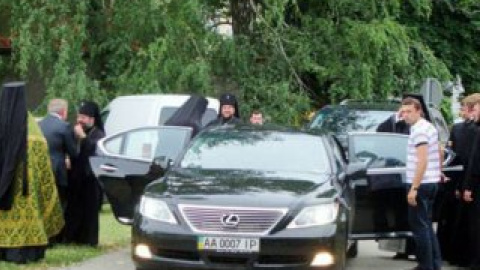 Цена Lexus LS составляет 114 970 евро.