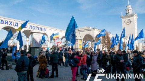 Жители Крыма и сторонники ПР отправляются в Киев