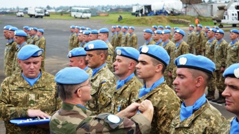 У День Незалежності в ДР Конго українських миротворців нагородили медалями ООН "За службу миру"