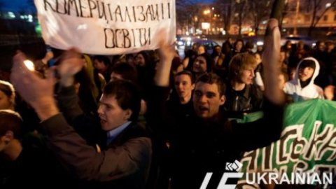 Киевские студенты требуют повысить стипендии