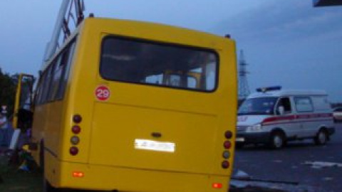 В маршрутке пострадали почти все пассажиры.