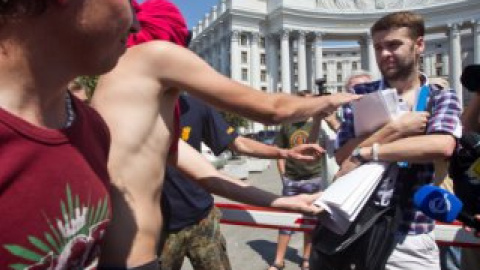 Националисты сорвали акцию геев в центре Киева (фото)
