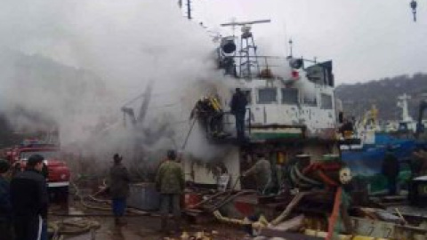 Пожар на судне в Севастополе.