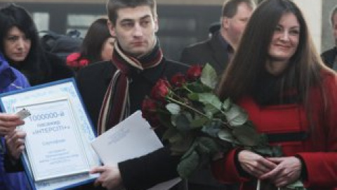 Девушка приобрела билет на рейс №161 Харьков – Киев.