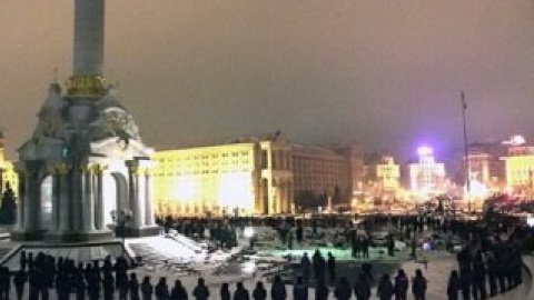 Митингующие не собираются покидать Майдан.
